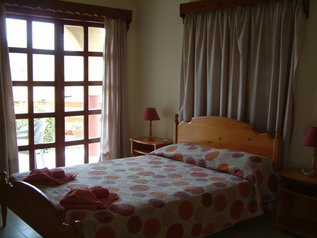 Pelekanos Apartments Pissouri Kamer foto