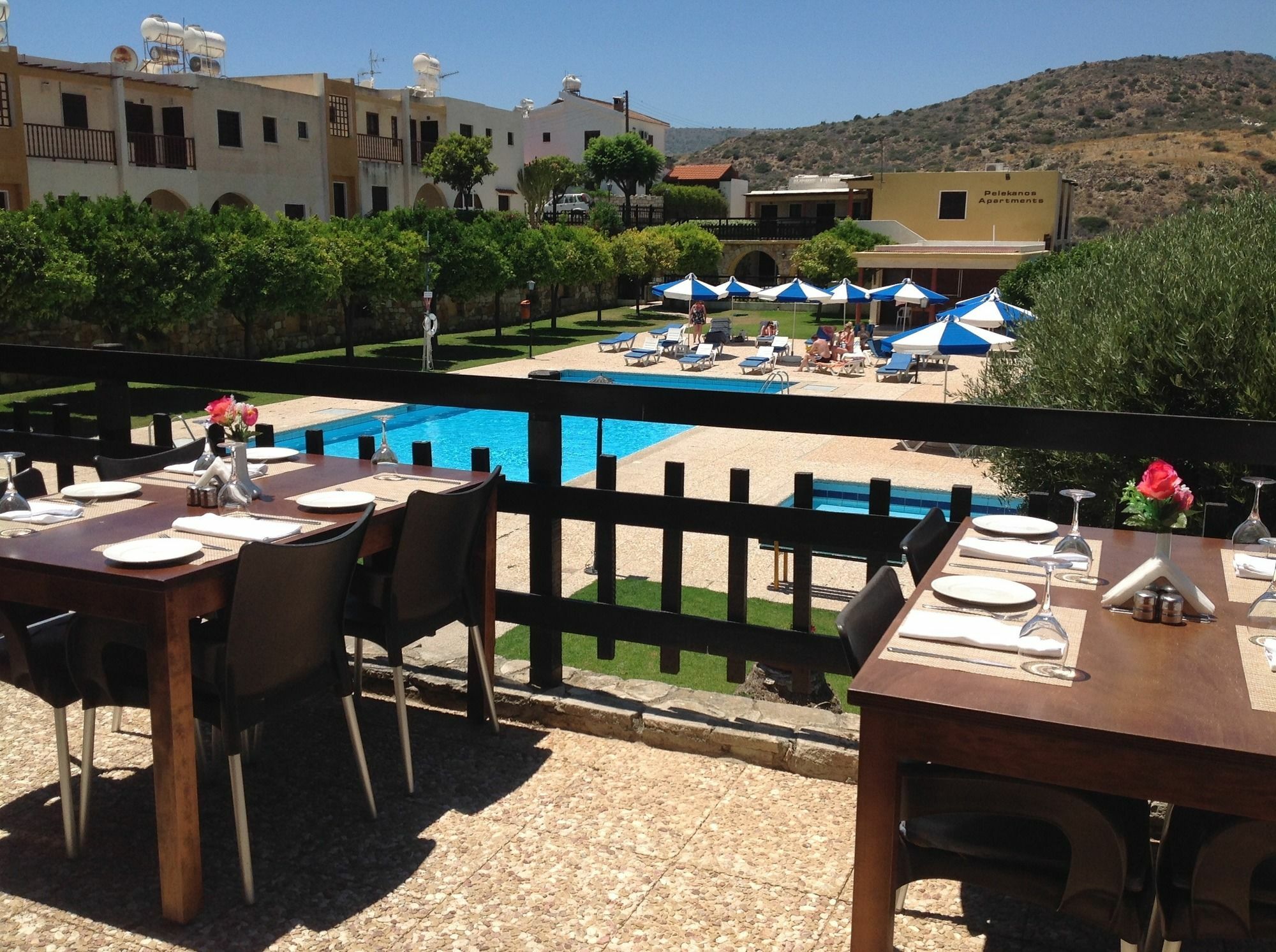Pelekanos Apartments Pissouri Buitenkant foto